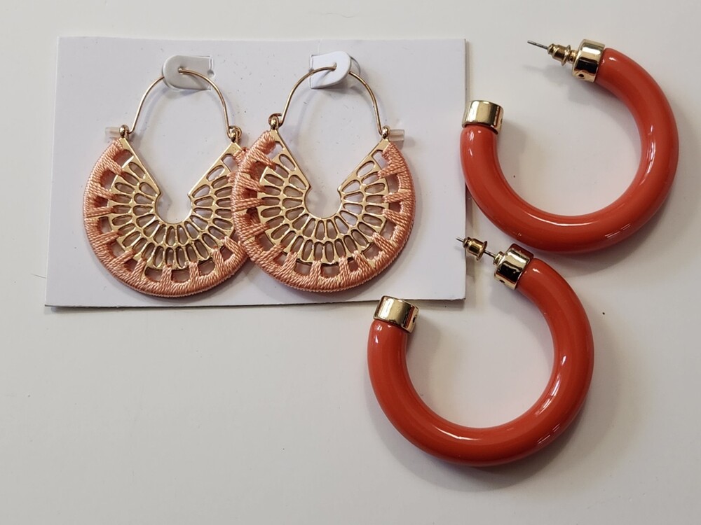 2 pr Earrings Chunky Orange Tube Hoops Peach Thread Wrap Openwork Hoops Retro
